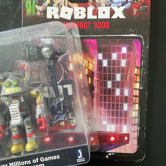 New Roblox Brainbot 3000 Figure - Picture 2 of 3
